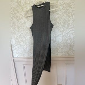 Asymmetrical Slit Tank